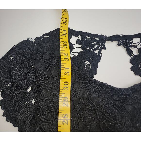Lulu's Dress Women M Black Cocktail Lace/crochet witchcore romantic Goth Holiday - Picture 9 of 9